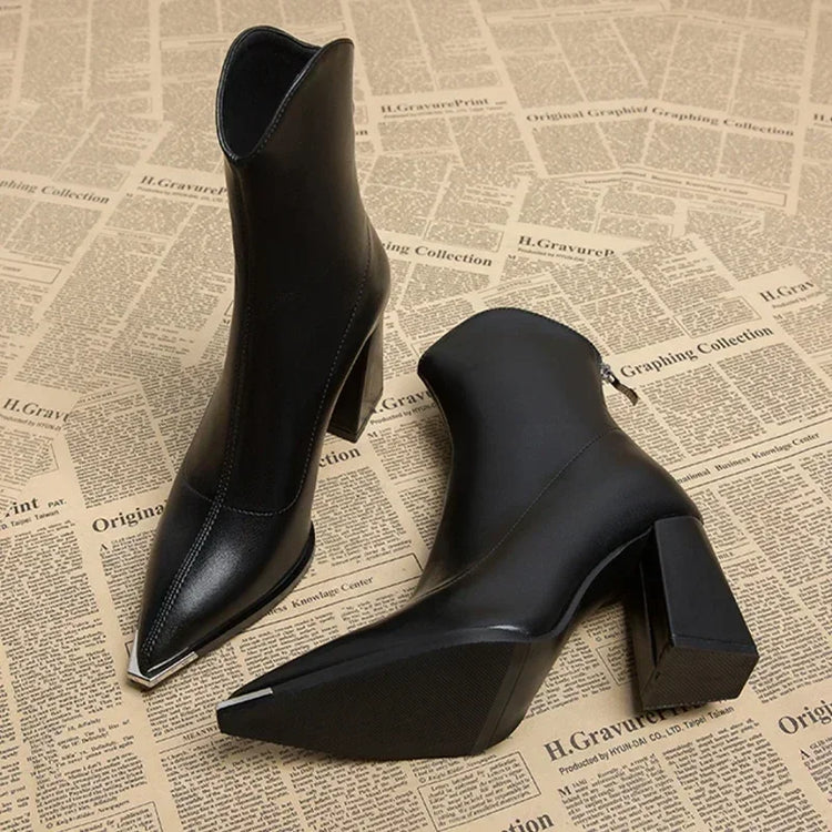 Michaela | Fém orrú csizma